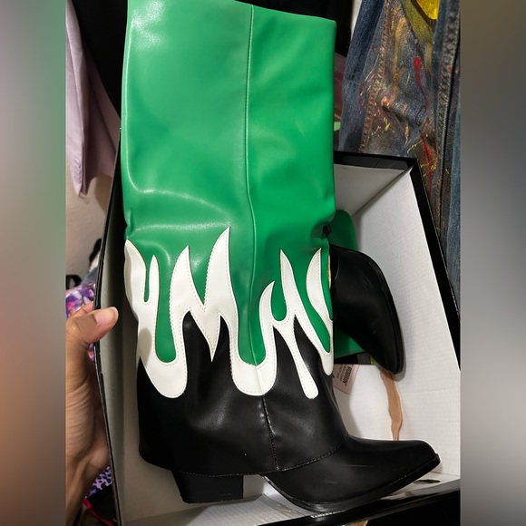 Womens black and green fashion boots , new - Picture 2 of 2